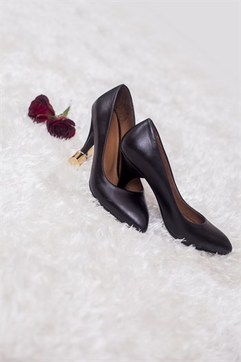 Deripabuc Hakiki Deri Siyah Kadın Topuklu Ayakkabı